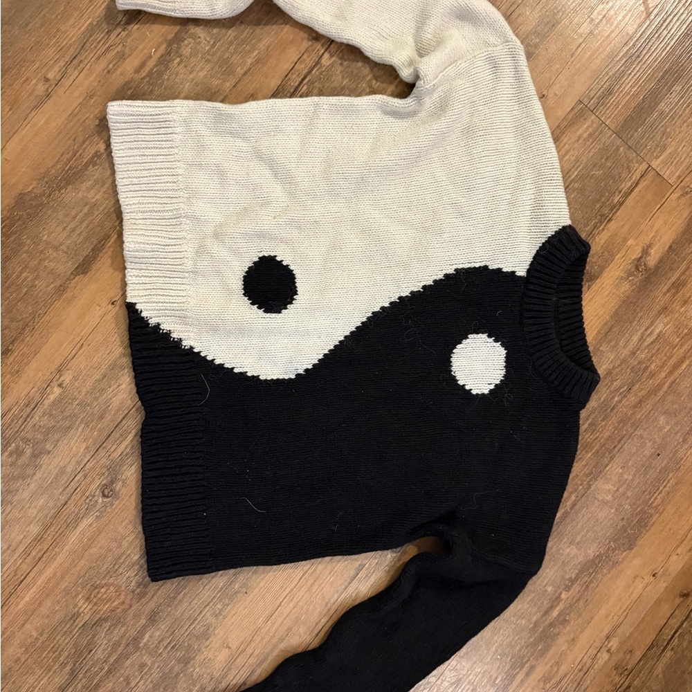 Madewell Black and Cream Yin Yang Sweater